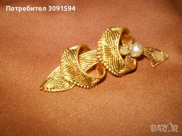 Ретро Брошка  панделка с перла  жълт метал , снимка 3 - Антикварни и старинни предмети - 39424112