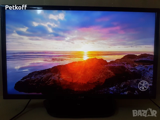 32 инча LED телевизор LG 32LN540B, снимка 1
