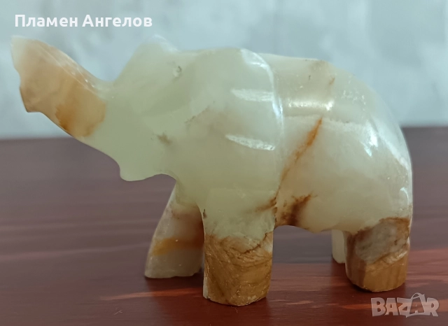 Фугурка-слон от мраморен оникс, снимка 2 - Декорация за дома - 51898919