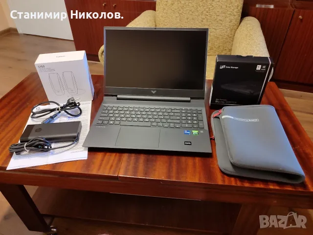 Нов лаптоп HP Victus 16-d1000nu цвят Mica Silver.
