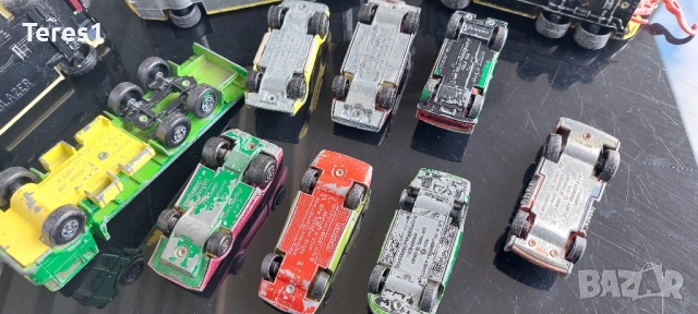 Мачбокс метални колички 10бр.+ 1бр Мажорете пикап подарък, снимка 3 - Колекции - 51905591