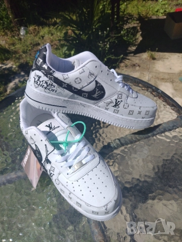 Продавам маратонки , снимка 4 - Спортни обувки - 51563525