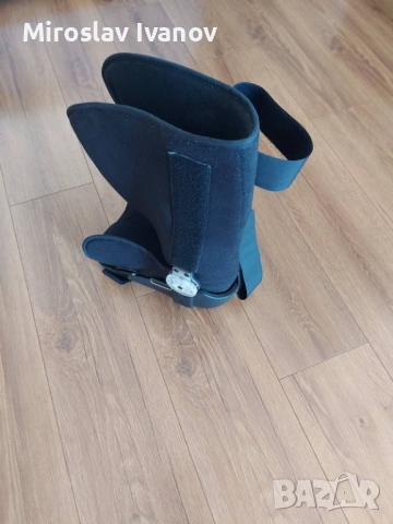 Ботуш за глезенна става - Protect ROM Walker, за ляв и десен крак + бонус патерици