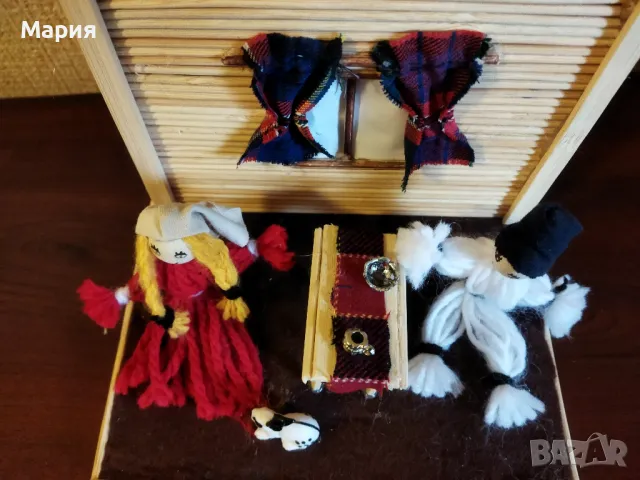 Сувенирна мартеница , снимка 2 - Декорация за дома - 48904668