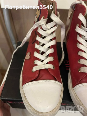 Червени дамски кецове Moschino, снимка 8 - Кецове - 37131584