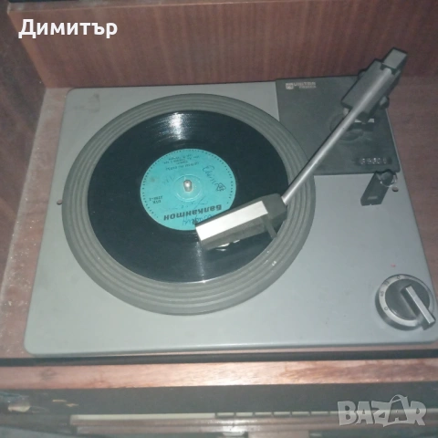 Радио грамофон Респром А 104, снимка 2 - Антикварни и старинни предмети - 53868426