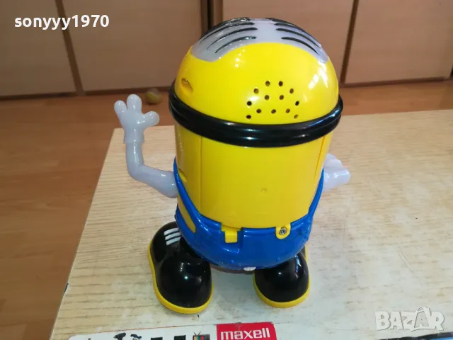 Танцуваща играчка-миньон на батерии-СВЕТИ СВИРИ ТАНЦУВА 1512241216, снимка 18 - Колекции - 48353423