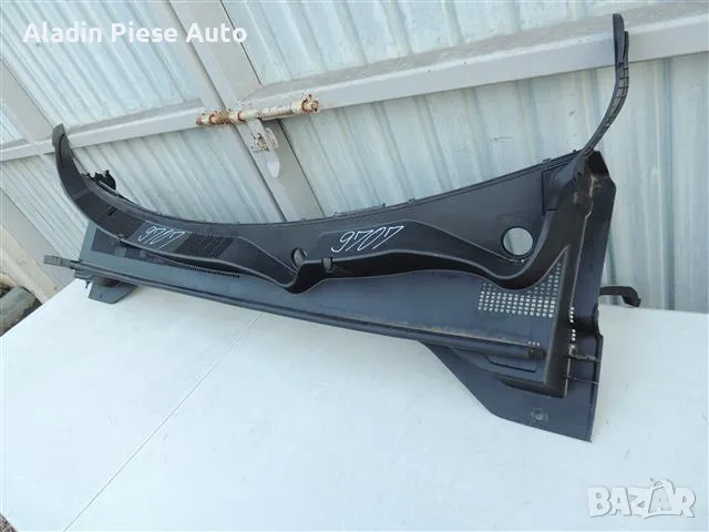 Решетка за чистачки на предното стъкло за Kia Sportage, година на производство код 86151-F1000, снимка 2 - Аксесоари и консумативи - 50439774