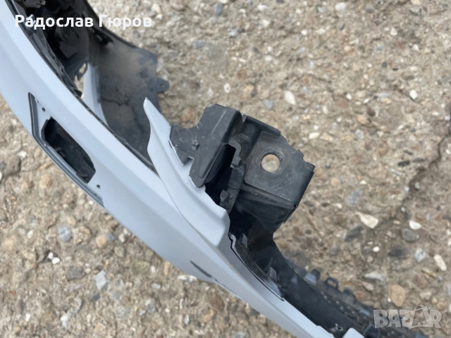 Оригинална предна броня Mercedes W204 Facelift, снимка 8 - Части - 51954415