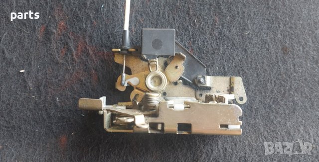 Дясна Ключалка Мерцедес Спринтер - VW LT - A9017201335 N, снимка 3 - Части - 41660947