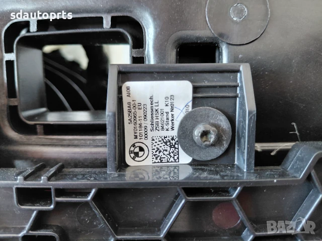 Като ново Табло BMW G60 G61 G90 G99 Черна кожа Head Up, снимка 9 - Части - 51354706