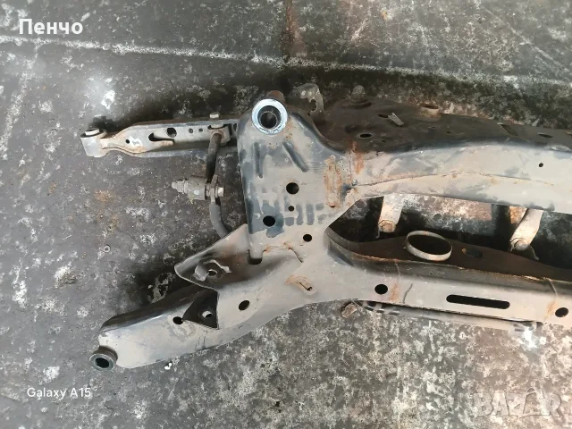 Заден мост Nissan Qashqai 2012г., снимка 2 - Части - 56172680