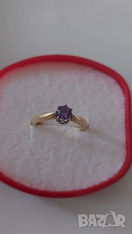 Златен пръстен с аметист