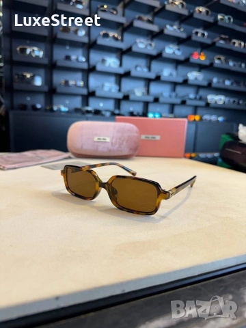 MIU MIU 🤍 Дамски Слънчеви Очила , снимка 13 - Слънчеви и диоптрични очила - 53468044