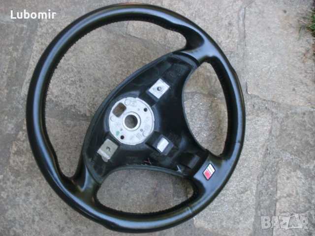  Волан трилъчев - оригинален Audi A4,A6,A8,TT - S Line !, снимка 5 - Части - 50015582