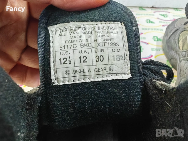 Уникални детски кецове LA Gear 30 номер , снимка 9 - Детски маратонки - 53336209