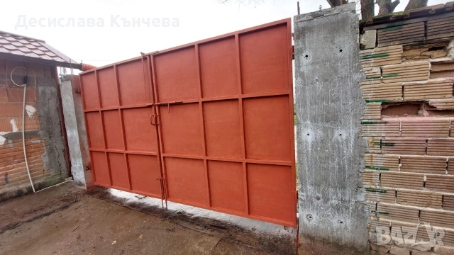 Портала метална врата , снимка 2 - Входни врати - 53585760