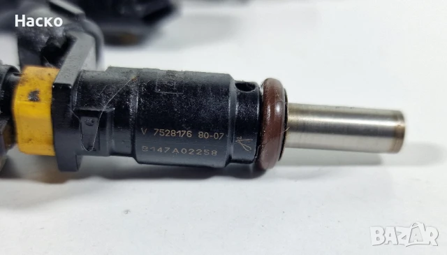 Дюза Дюзи Горивна Рейка Пежо Peugeot 308 1.6 1.4 VTi 2007-2016г V7528176 80-07 | V752817680-07, снимка 2 - Части - 51003735