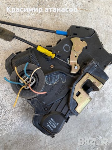 Брава врата предна Лява за Тойота корола версо.2004-2008г, снимка 2 - Части - 39721844