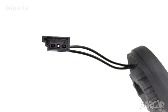 Бутон за отваряне на стъклото на багажника, BMW, E46 E91 E61, Комби, снимка 5 - Части - 56141309