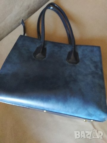 дамска чанта, снимка 3 - Чанти - 42128868