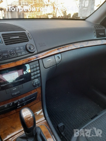 Мерцедес Е 220 elegance, снимка 4 - Автомобили и джипове - 53358658