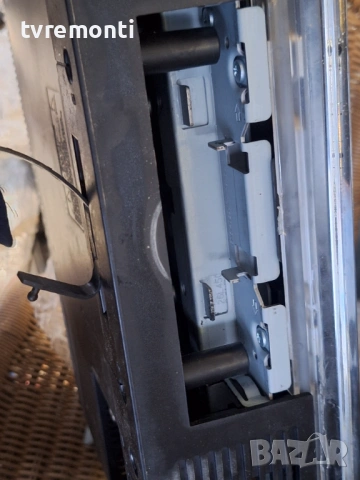 оригинална стойка крачета телевизор SAMSUNG модел  LE26A457C1D, снимка 4 - Стойки, 3D очила, аксесоари - 53033688