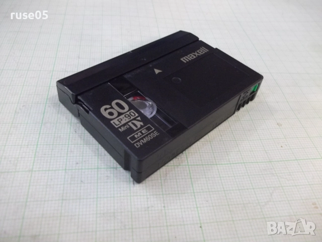 Видеокасета "maxell", снимка 3 - Чанти, стативи, аксесоари - 51925573