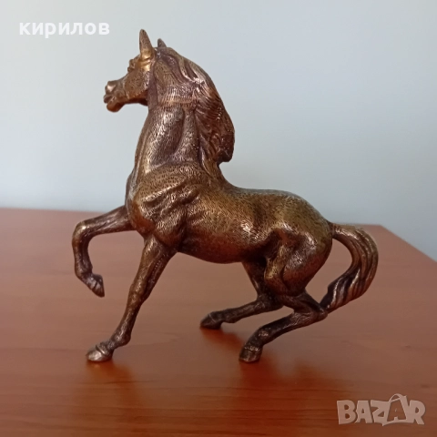 Красива метална статуетка на  арабски кон, снимка 5 - Статуетки - 51949654