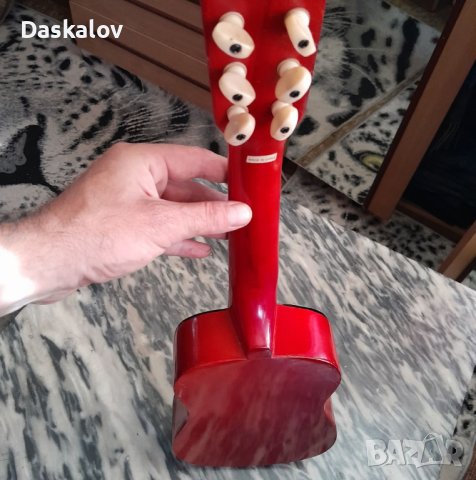 Продавам малка дървена китара, снимка 4 - Китари - 41182878