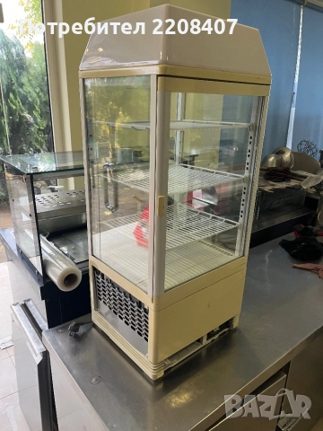Хладилна витрина , снимка 3 - Хладилни витрини и фризери - 52351318