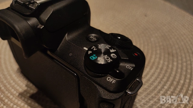 Canon EOS M50 + допълнителна батерия, 128 GB карта., снимка 10 - Фотоапарати - 53611031