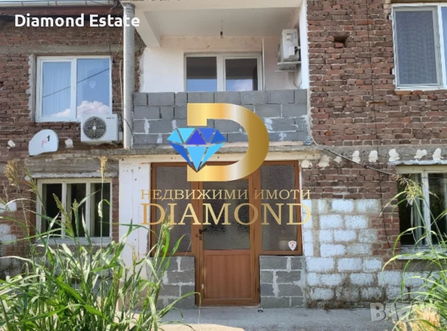 Двуетажна къща в село Градина общ. Първомай, снимка 2 - Къщи - 50778461