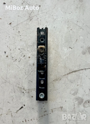 Релса плъзгач предпазен колан Рейндж Роувър Range Land Rover Sport L320