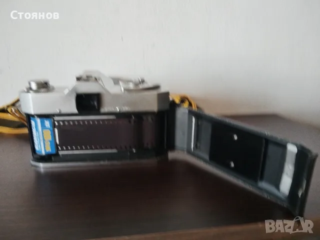 Камера YASHICA TL SUPER Japan, снимка 12 - Фотоапарати - 56258350