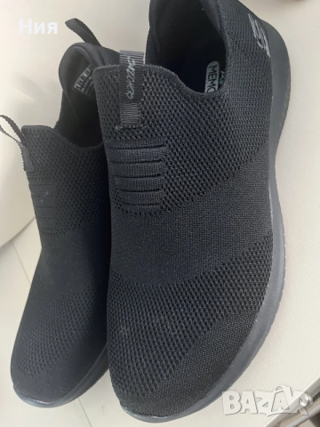 Черни дамски обувки Skechers – Wide Fit, снимка 2 - Дамски ежедневни обувки - 55822100
