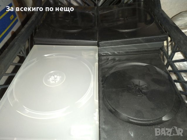 Нови кутии за дискове. Много бройки, подходящи за игри и музика