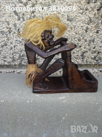 Африканска дървена фигура