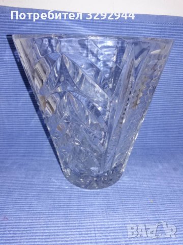 кристална ваза