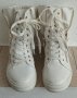 Бели кожени обувки ,високи с ципове за ефект и връзки ., снимка 1 - Дамски ежедневни обувки - 41898813