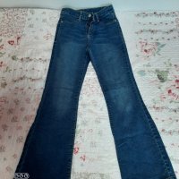 Дънки на LCWAIKIKI, тип чарлстон , снимка 1 - Детски панталони и дънки - 42157111