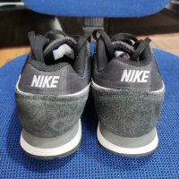 Nike MD Runner II Black / White, снимка 5 - Маратонки - 40775911