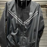 Мъжки ветровки Nike , снимка 1 - Спортни дрехи, екипи - 41980725