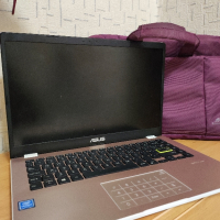 Лаптоп Asus E410M

, снимка 1 - Лаптопи за дома - 44756708