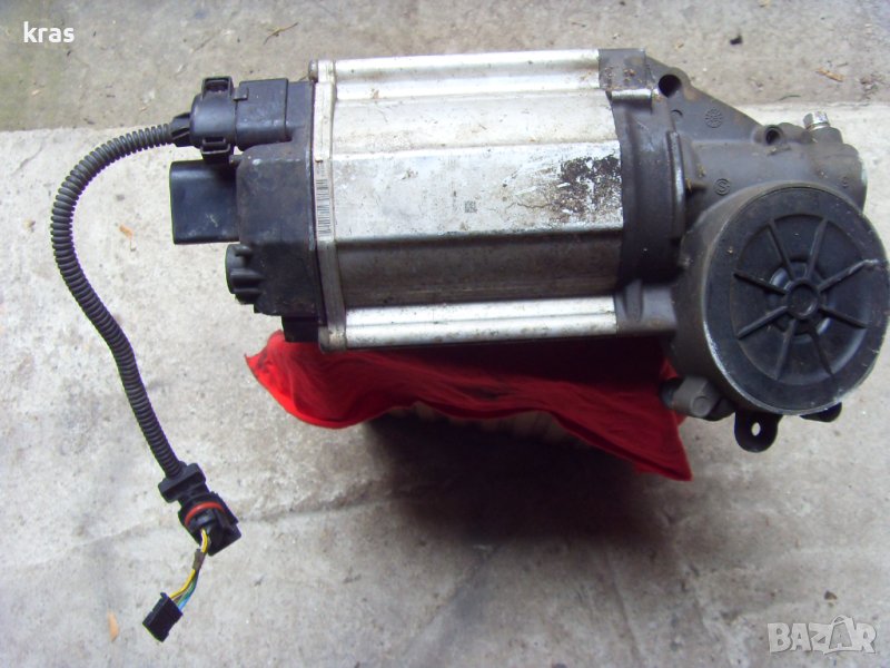 Ел. мотор от курмилна рейка Голф 6, снимка 1