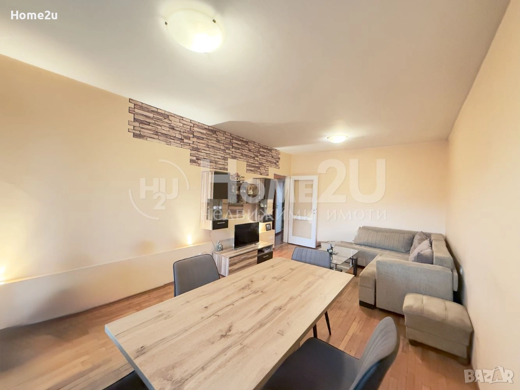 Тристаен апартамент кв. Дружба, снимка 1