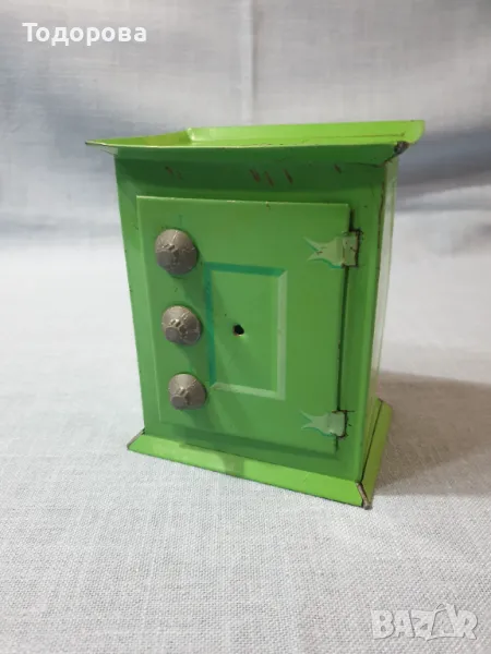 Детска метална играчка-сейф-касичка, снимка 1