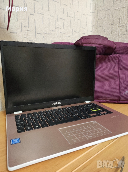 Лаптоп Asus E410M

, снимка 1