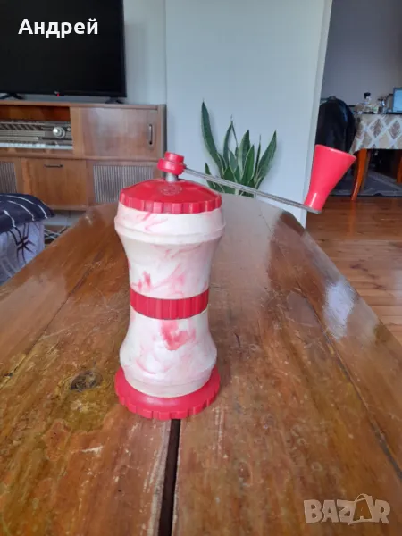 Стара кафемелачка,мелничка,мелница за кафе #25, снимка 1