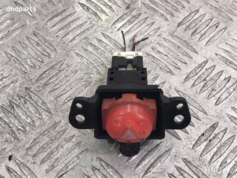 Бутон аварийни светлини Nissan Almera Tino,2004г., снимка 1